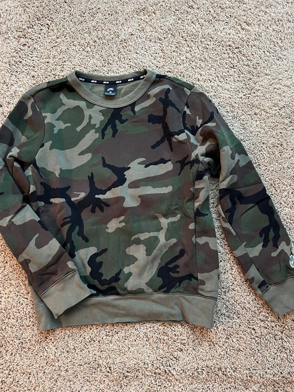 Nike Men's Camouflage Crewneck Sweater in Green & Brown